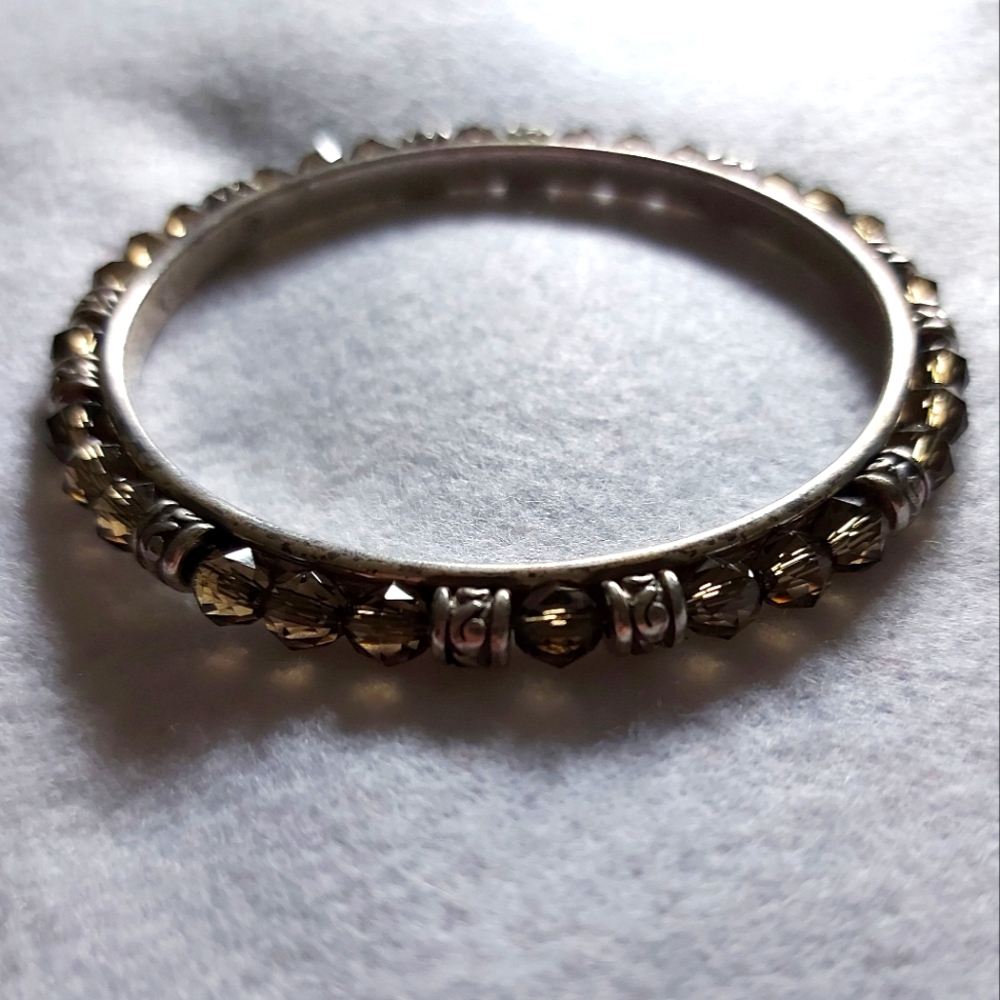 Beaded bangle bracelet